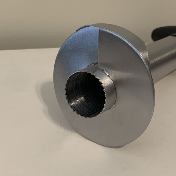 Newness Pineapple Corer Slicer Stainless Steel Blade Ergonomic Black Handle - Picture 4 of 9